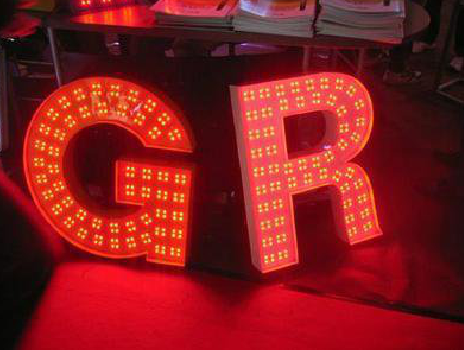 修水LED发光字有哪些优势？